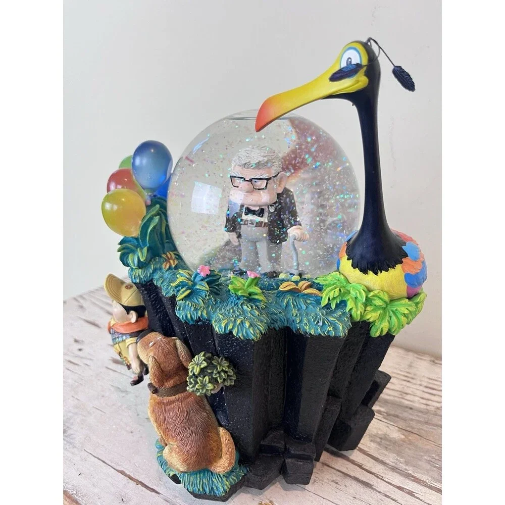 Vintage Rare Exclusive DISNEY Store Pixar UP Movie Snow Globe Works Well ~ READ